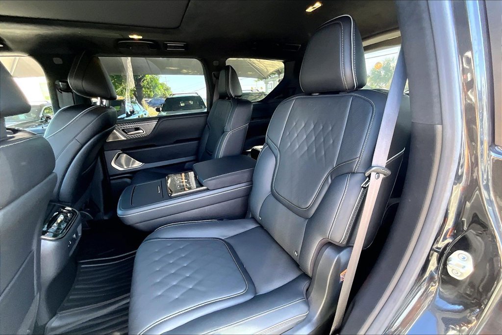 Used 2026 INFINITI QX80 Autograph w/ Premium Cargo Package AWD/4WD image 37
