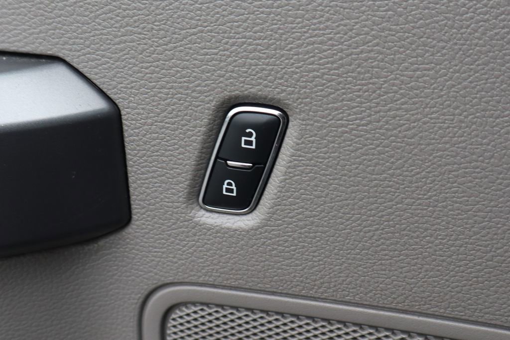 Used 2019 Ford F250 XLT AWD/4WD image 17