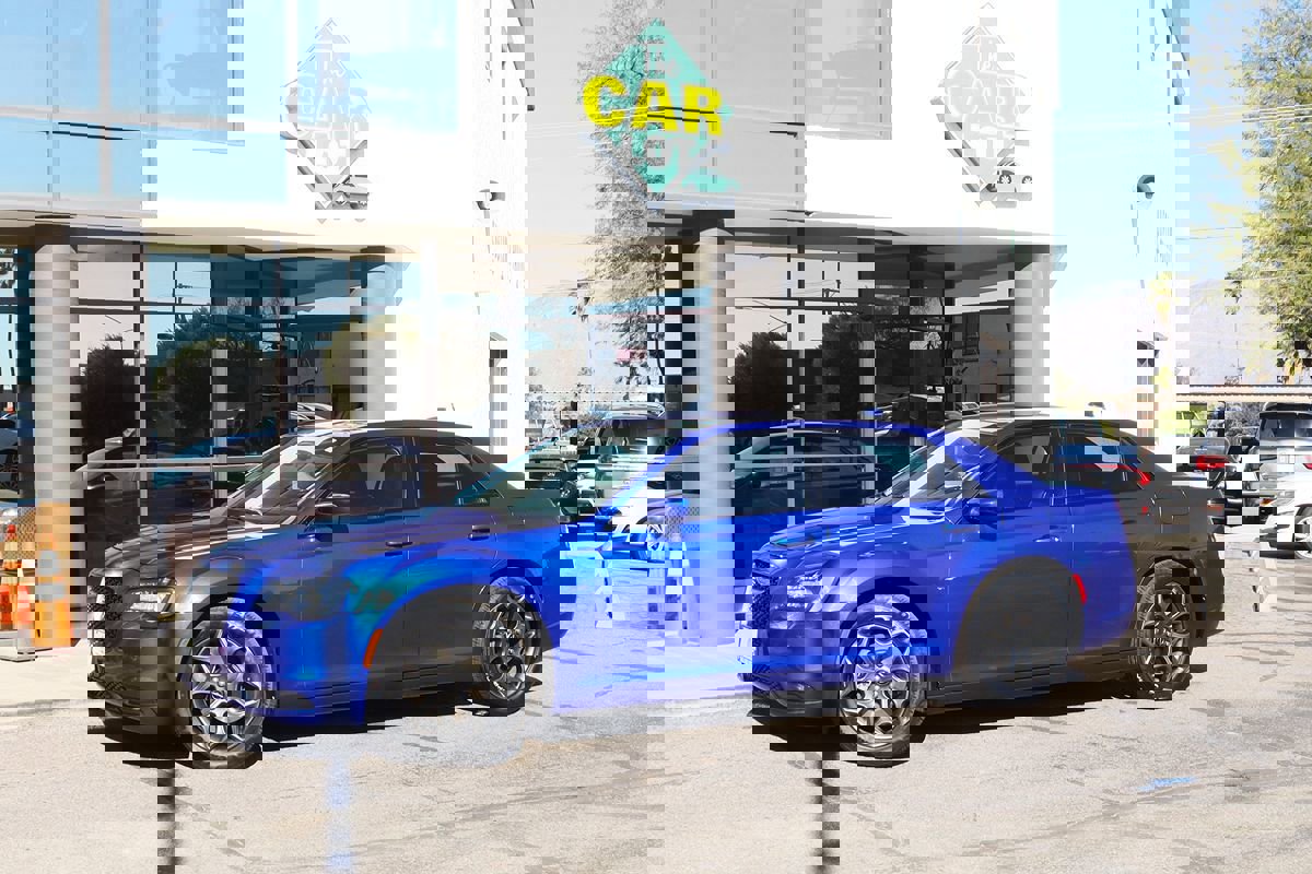 Used 2018 Chrysler 300 S image 4