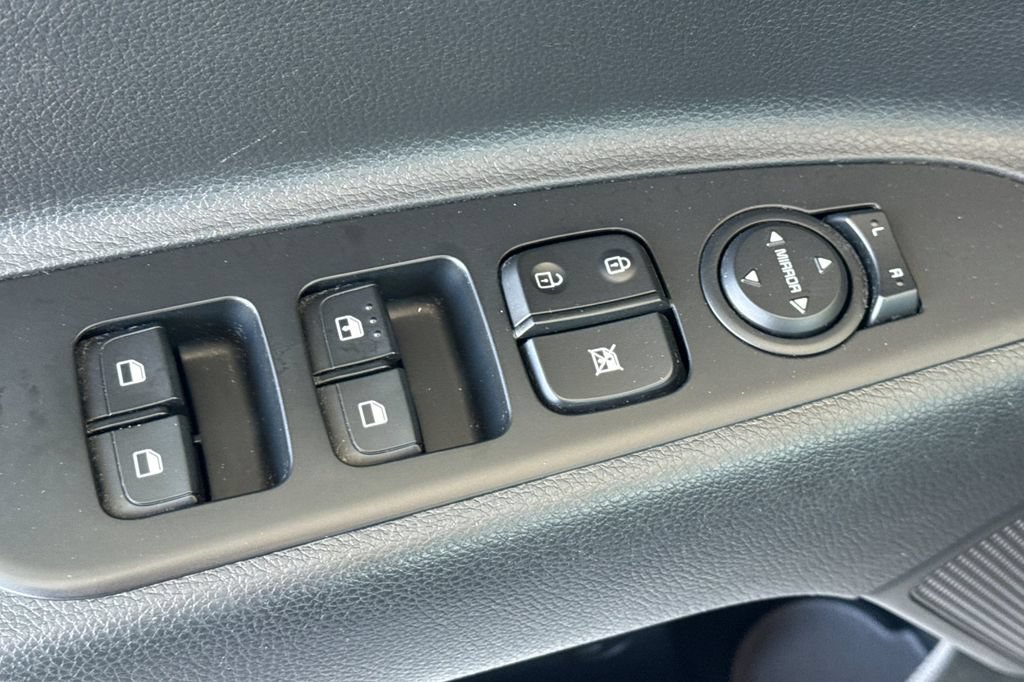 Used 2021 Kia Rio S FWD image 15