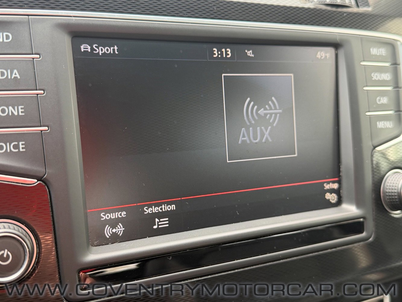 Used 2017 Volkswagen GTI SE FWD image 28