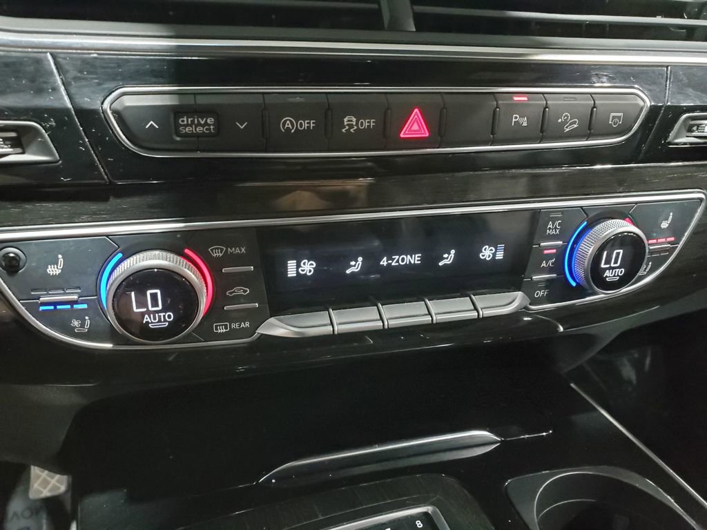 Used 2018 Audi Q7 3.0T Prestige w/ Prestige Package image 40