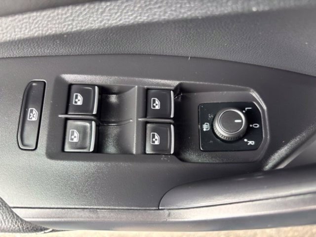 Used 2024 Volkswagen Jetta SE FWD image 12