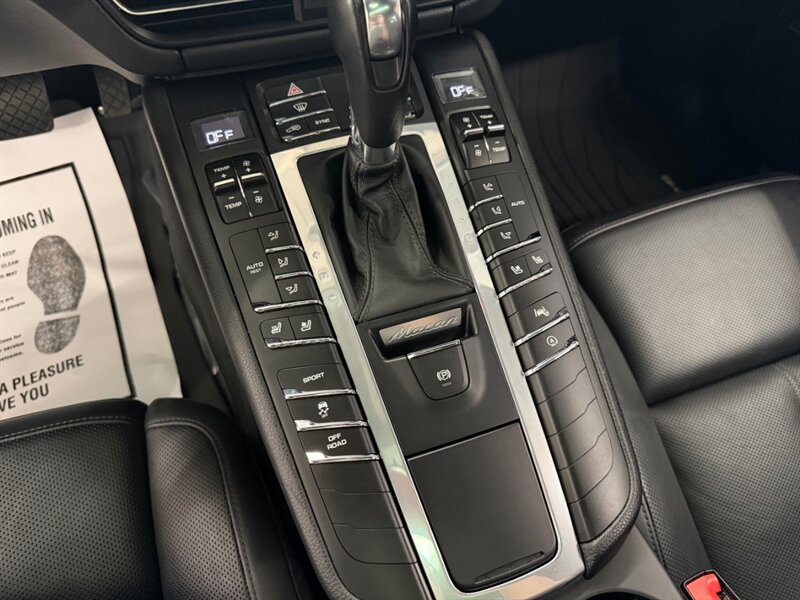 Used 2019 Porsche Macan S AWD/4WD image 28
