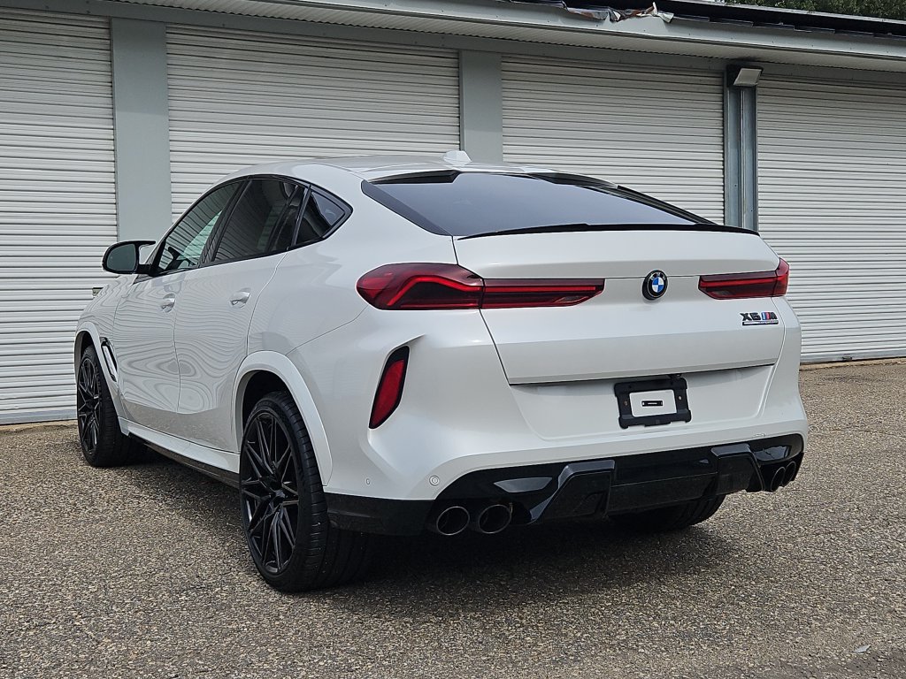 Used 2025 BMW X6 M Competition w/ Executive Package AWD/4WD image 3