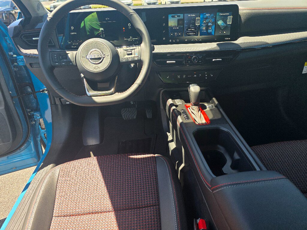 New 2026 Nissan Kicks SR w/ Cold Weather Package AWD/4WD image 17