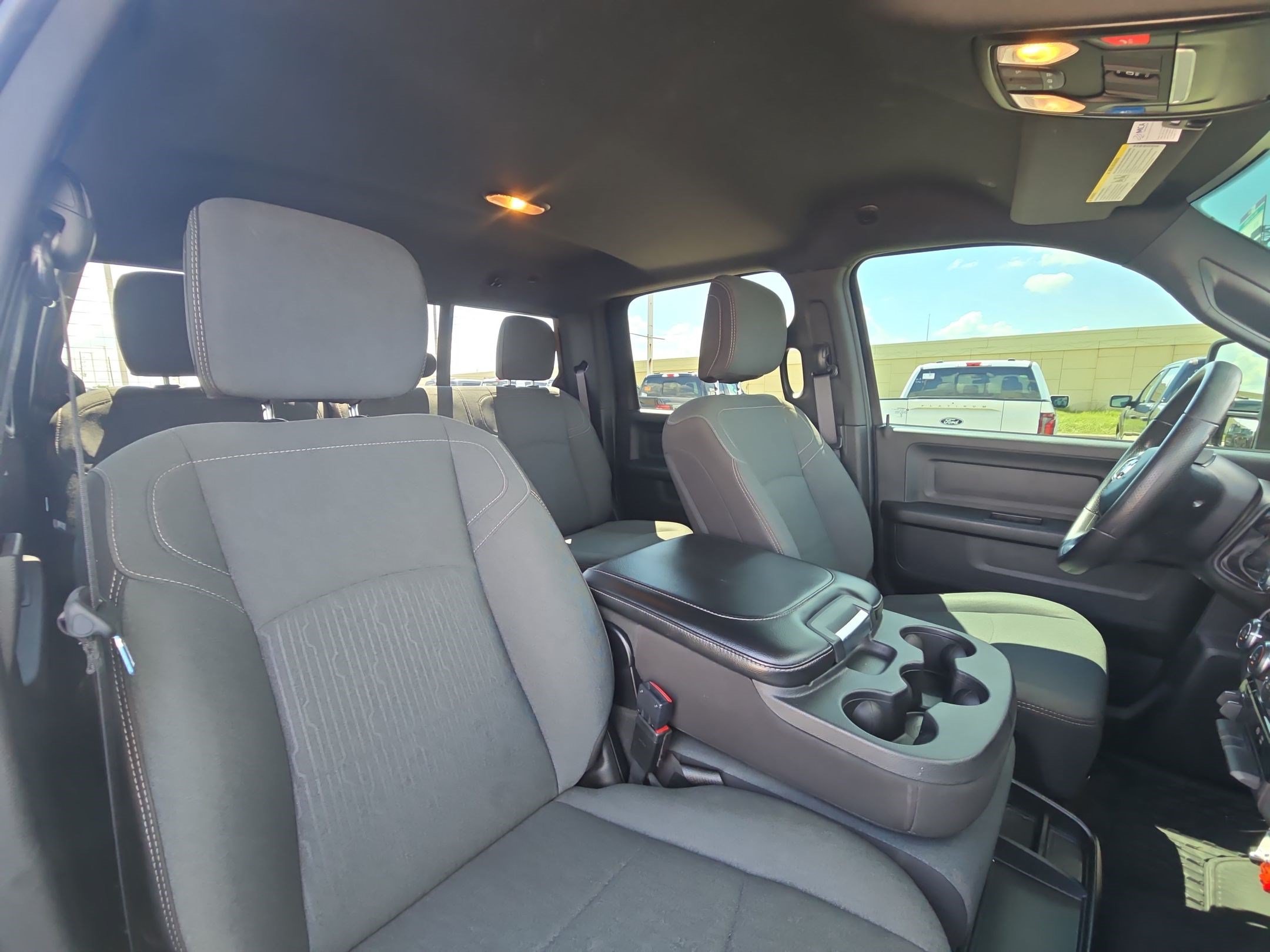 Used 2024 RAM 2500 Tradesman w/ Chrome Appearance Group AWD/4WD image 49