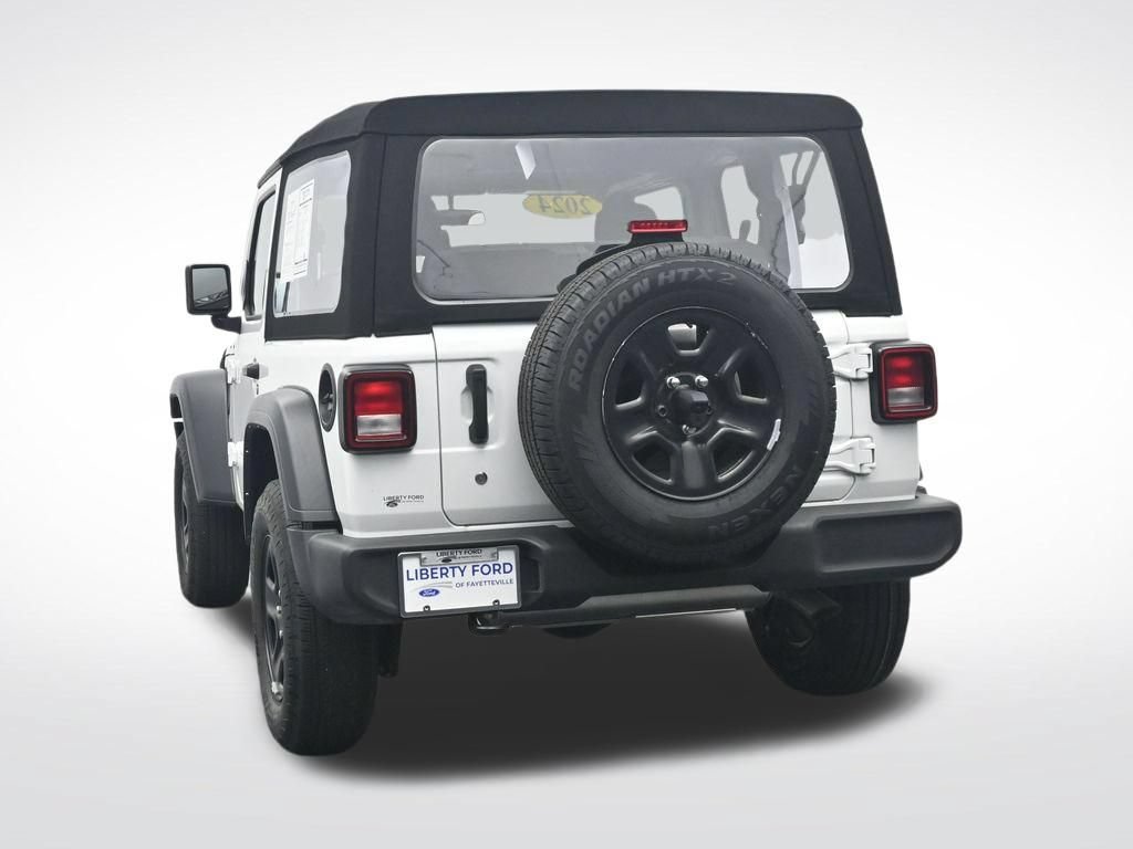 Used 2024 Jeep Wrangler Sport AWD/4WD image 9