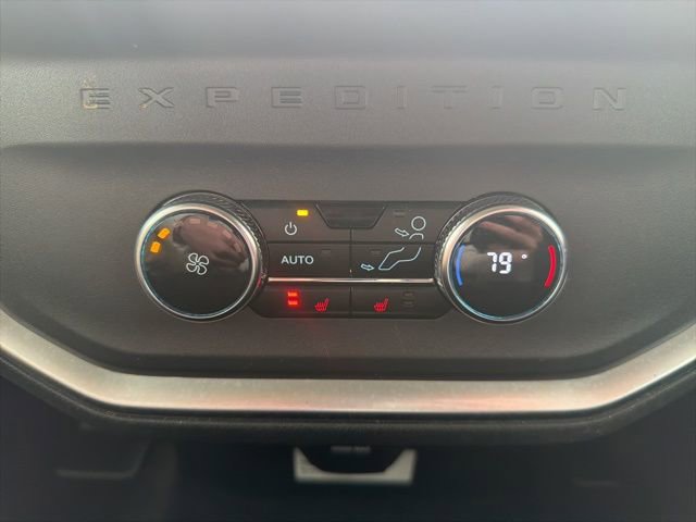 Used 2025 Ford Expedition Max Platinum w/ Driver's Package image 28