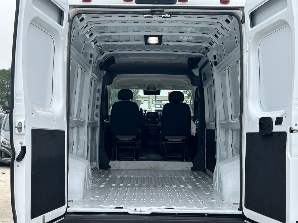 Used 2026 RAM ProMaster 2500 w/ Convenience Group FWD image 14