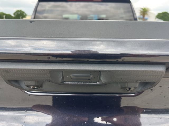 Used 2022 Chevrolet Silverado 1500 LT AWD/4WD image 7