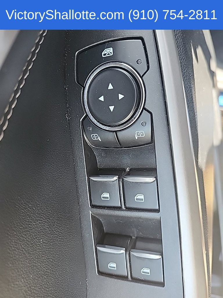 Used 2023 Ford Explorer XLT RWD image 19