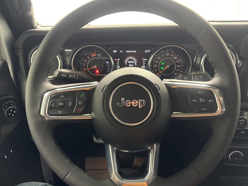 Used 2023 Jeep Wrangler Altitude image 16