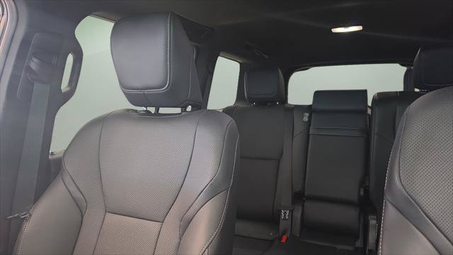 Certified 2024 Lexus GX 550 w/ Accessory Package (2T) AWD/4WD image 17