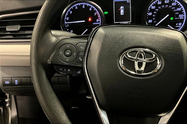 Used 2019 Toyota Camry LE w/ Convenience Package FWD image 11