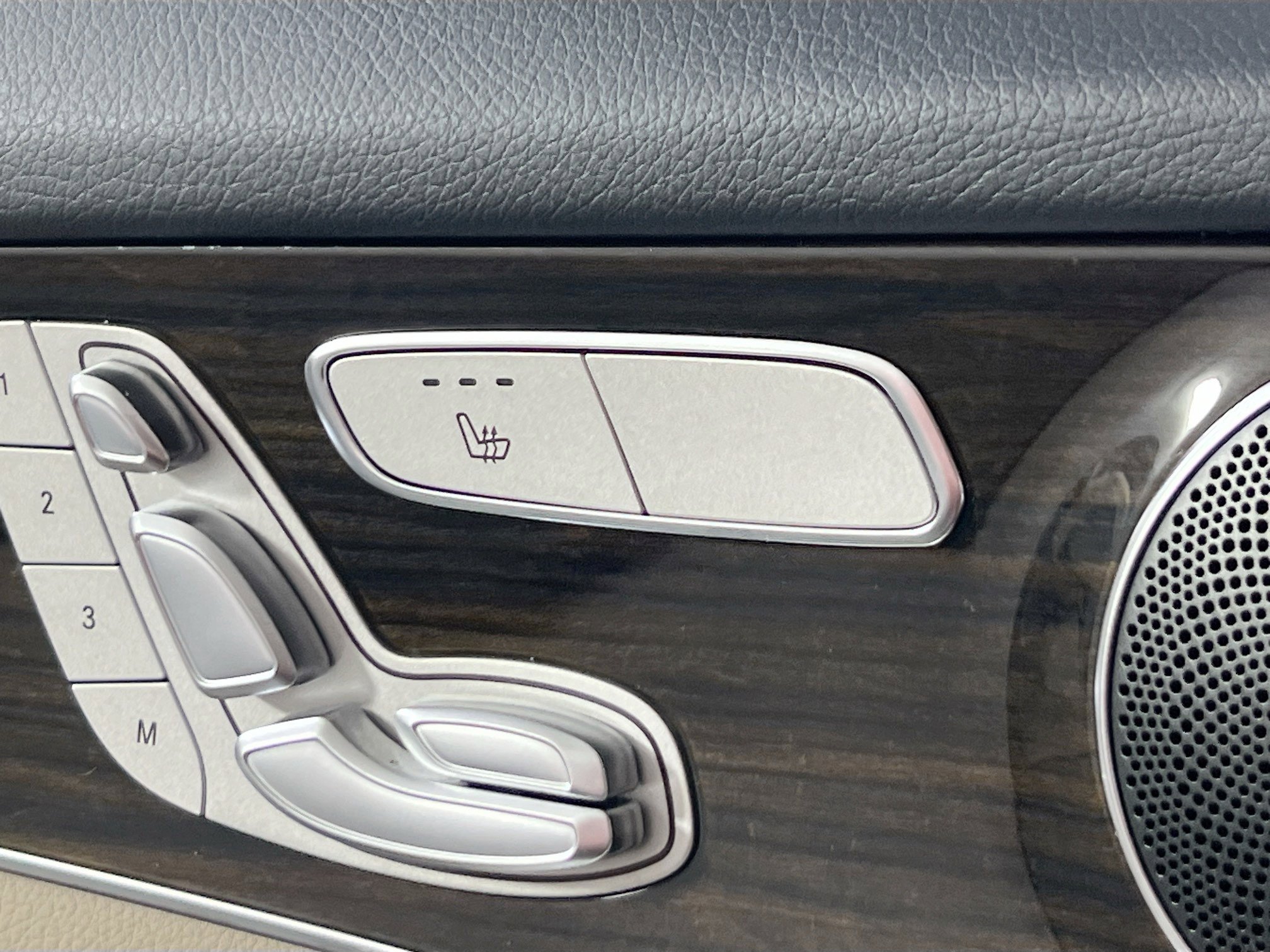 Used 2022 Mercedes-Benz GLC 300 4MATIC image 20