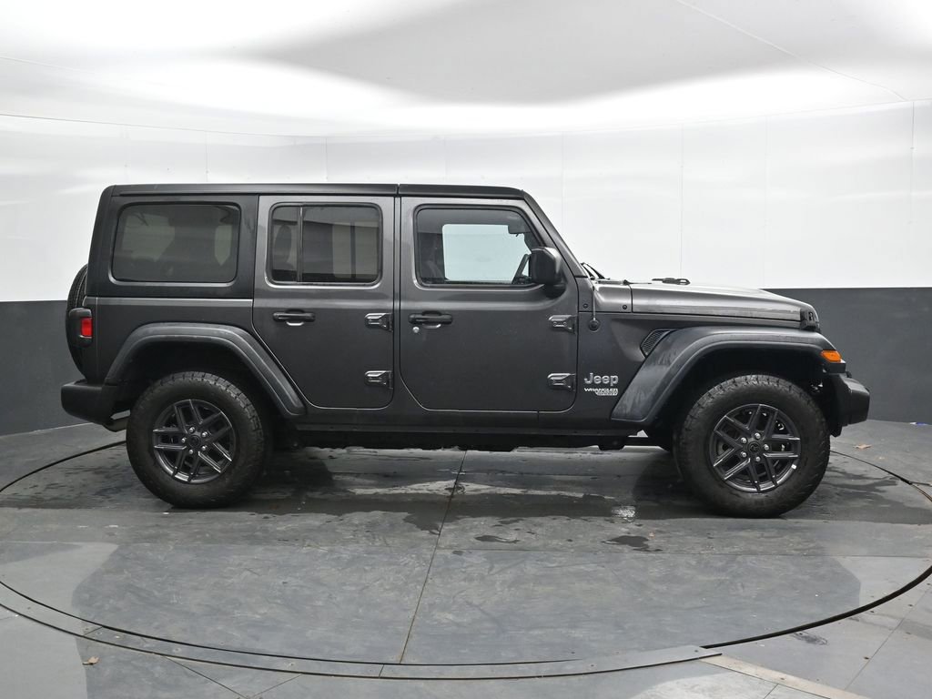 Used 2020 Jeep Wrangler Unlimited Sport AWD/4WD image 3