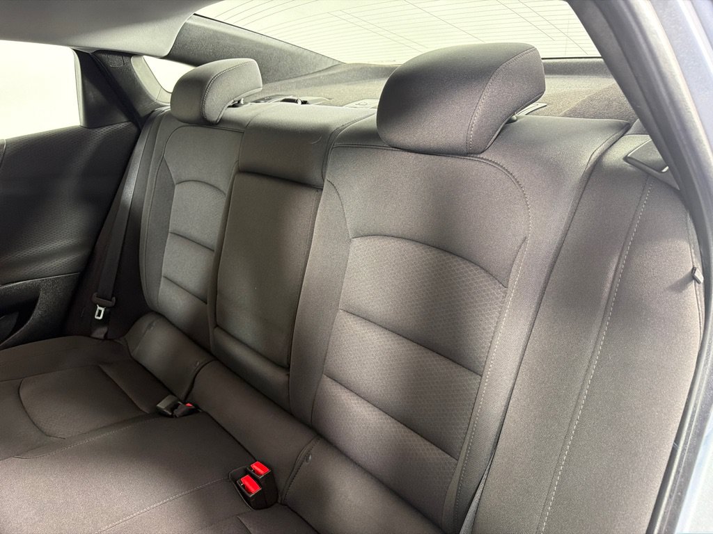 Used 2018 Chevrolet Malibu LT FWD image 17