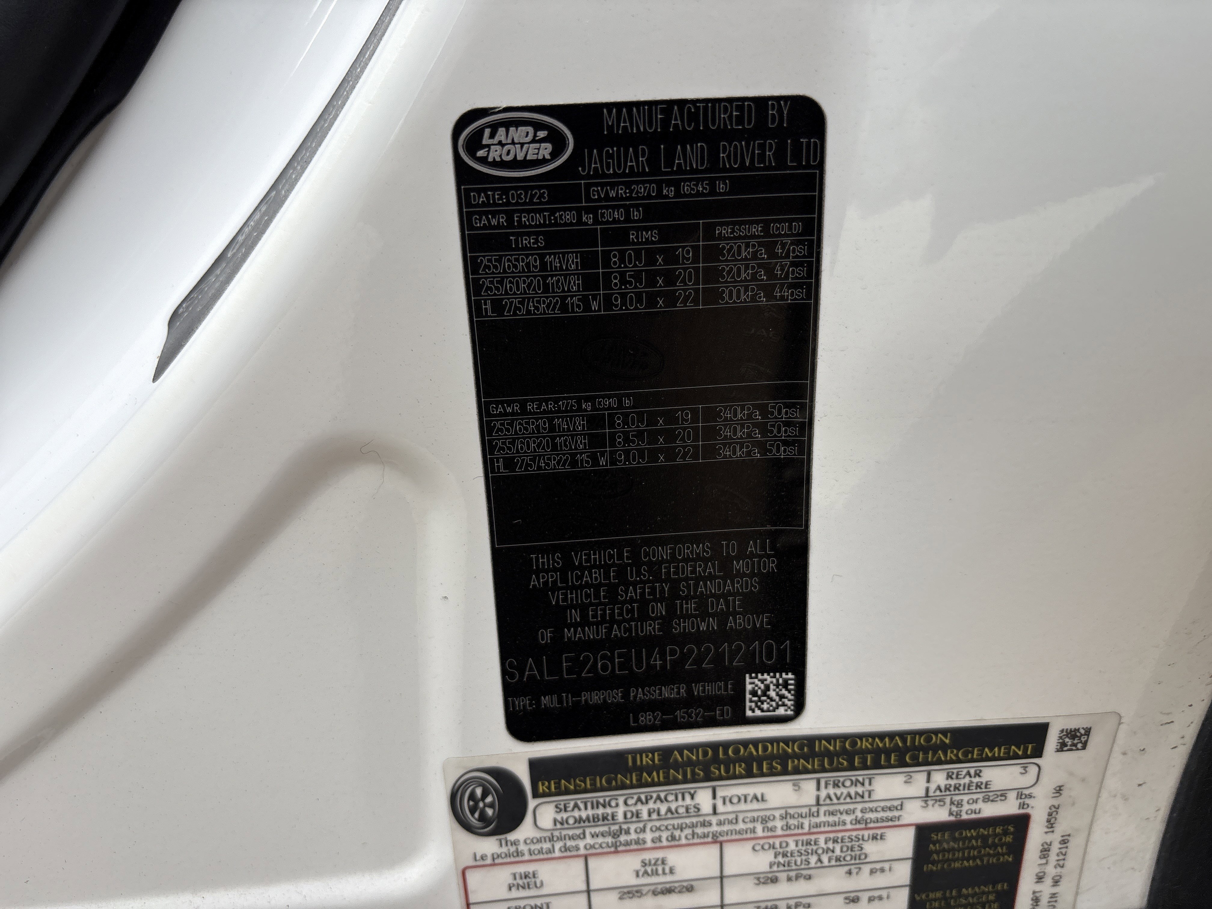 Used 2023 Land Rover Defender 90 X-Dynamic SE AWD/4WD image 38