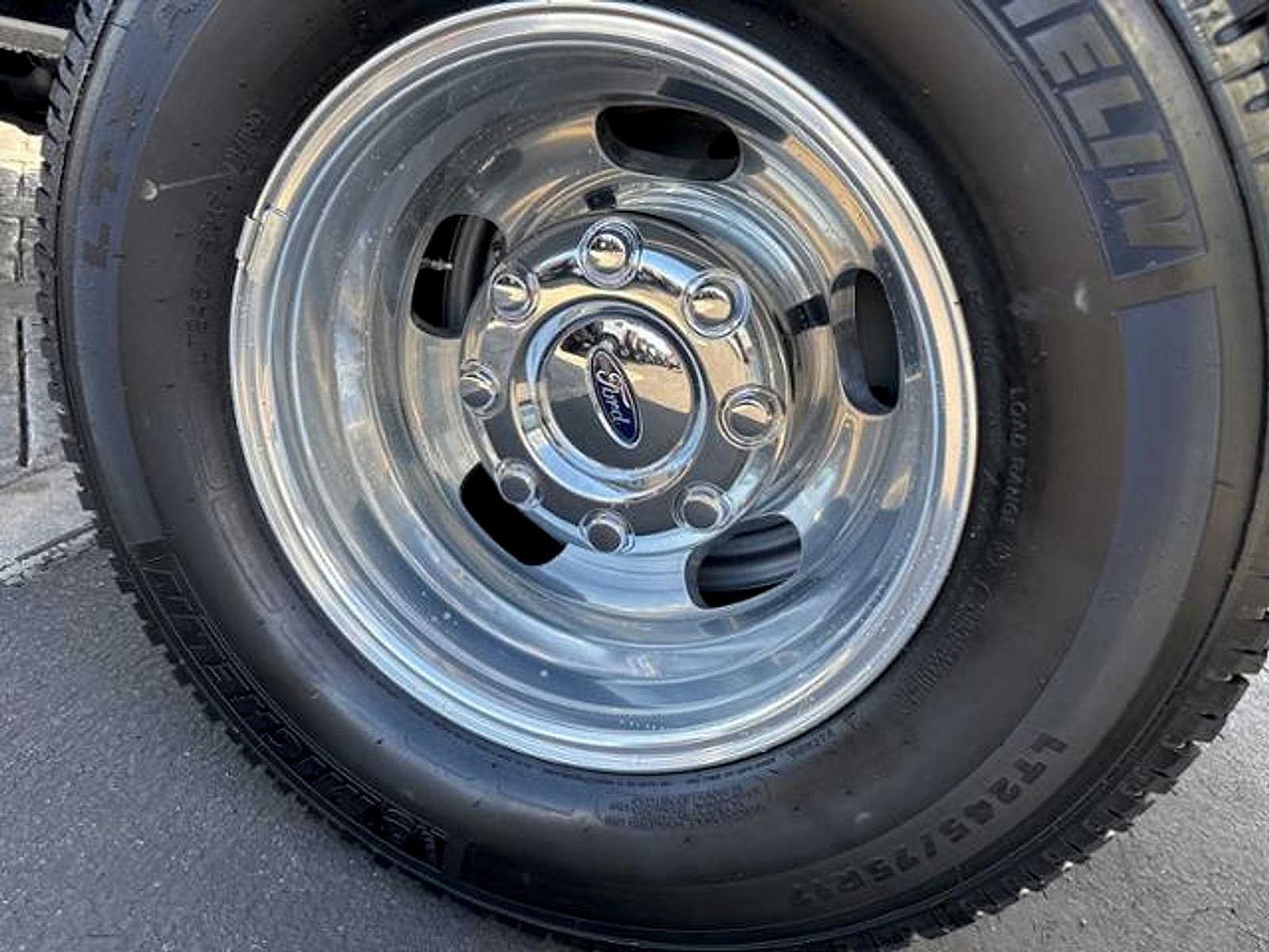 New 2026 Ford F350 Platinum AWD/4WD image 5