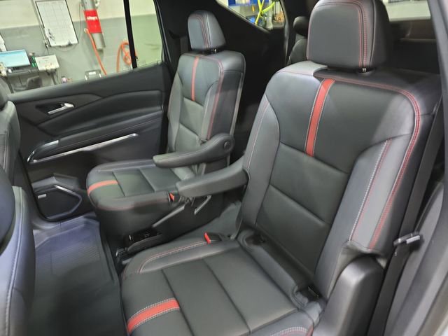 New 2026 Chevrolet Traverse RS w/ LPO, Floor Liner Package image 16