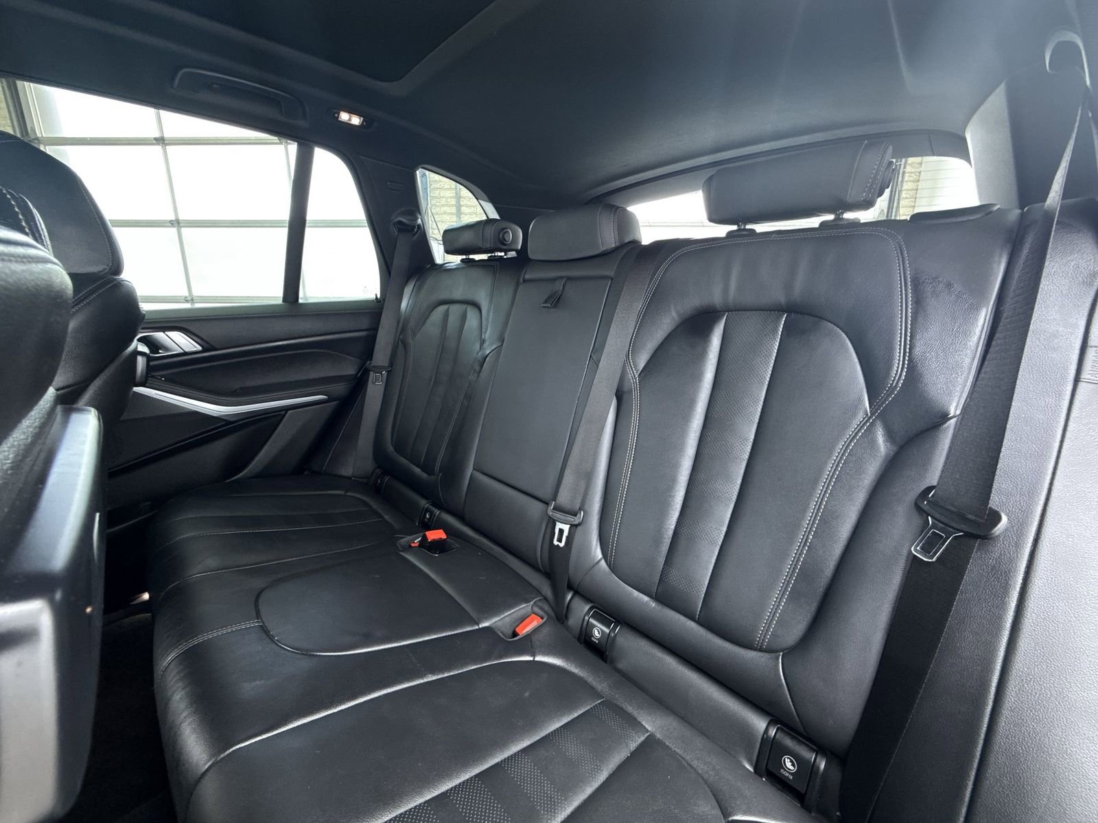 Used 2021 BMW X5 sDrive40i w/ M Sport Package image 30