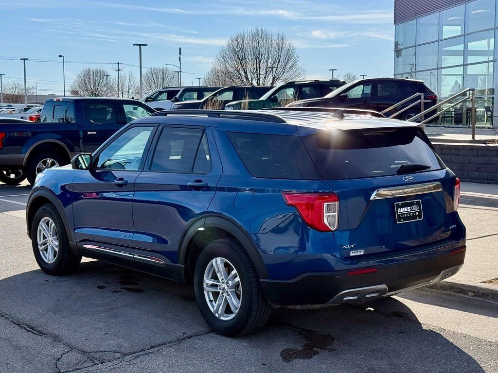 Certified 2023 Ford Explorer XLT w/ Equipment Group 202A image 3