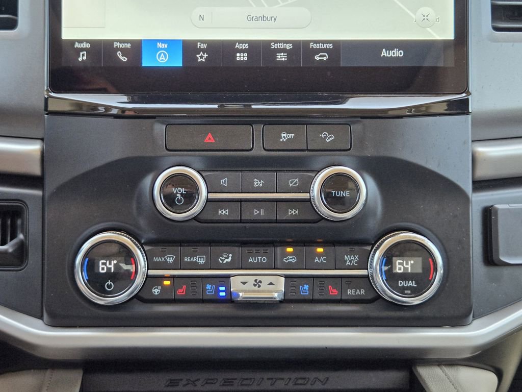 Used 2022 Ford Expedition XLT AWD/4WD image 16