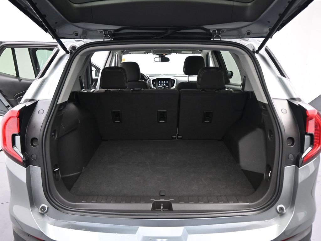 Certified 2024 GMC Terrain SLE image 21