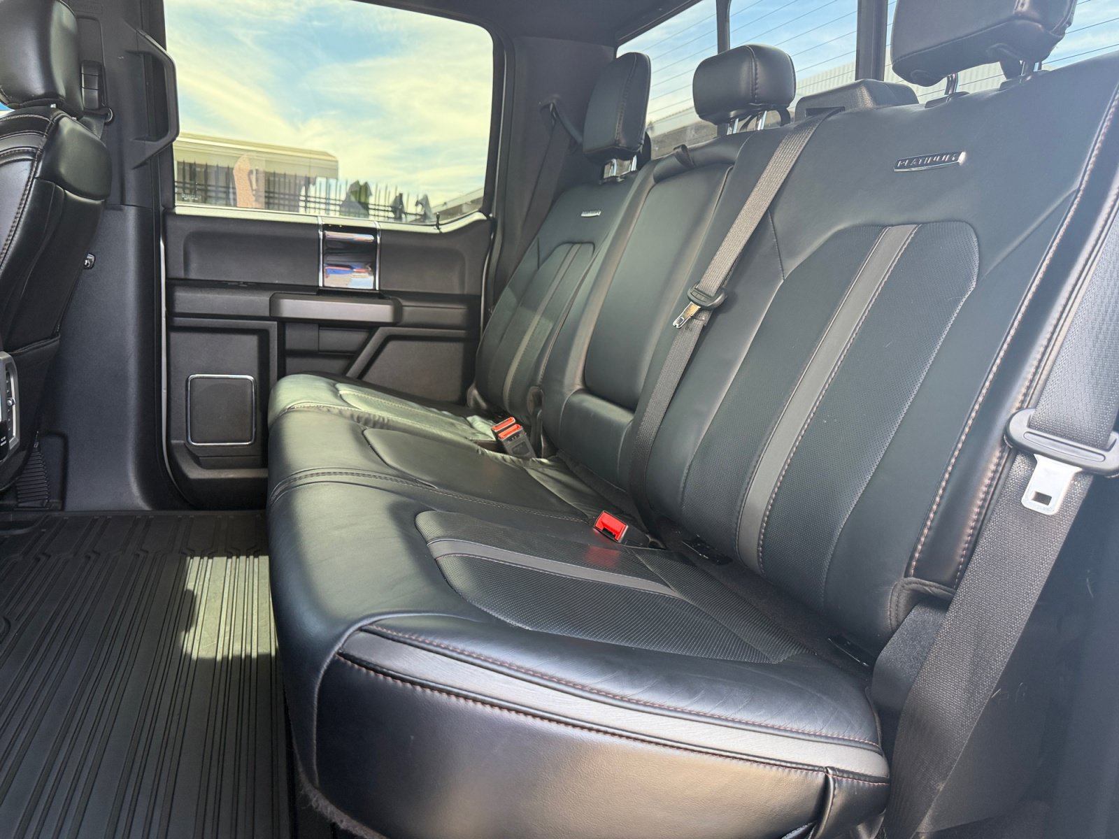 Used 2020 Ford F250 Platinum w/ FX4 Off-Road Package AWD/4WD image 16