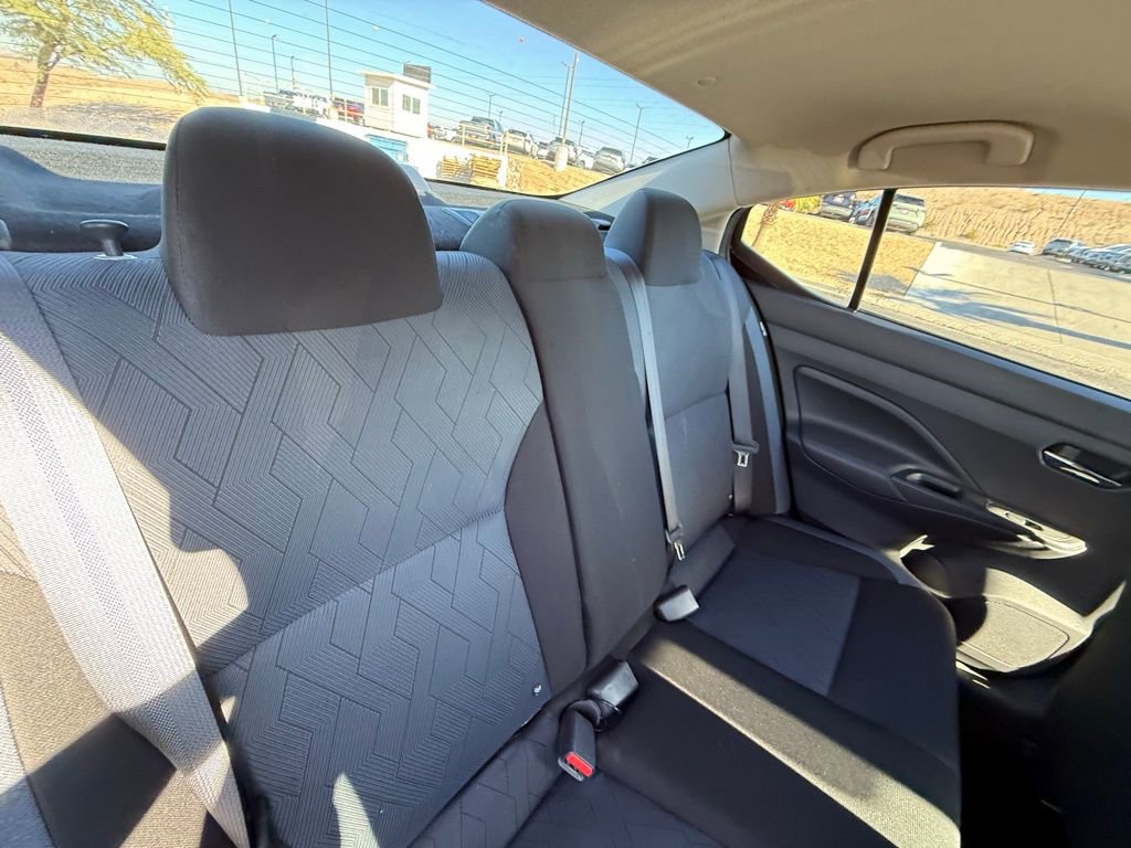 Used 2023 Nissan Versa SV image 15