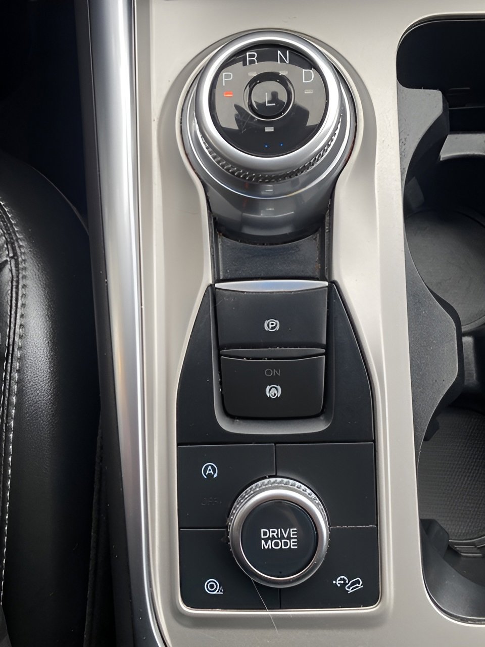 Used 2023 Ford Explorer XLT w/ Equipment Group 202A image 55