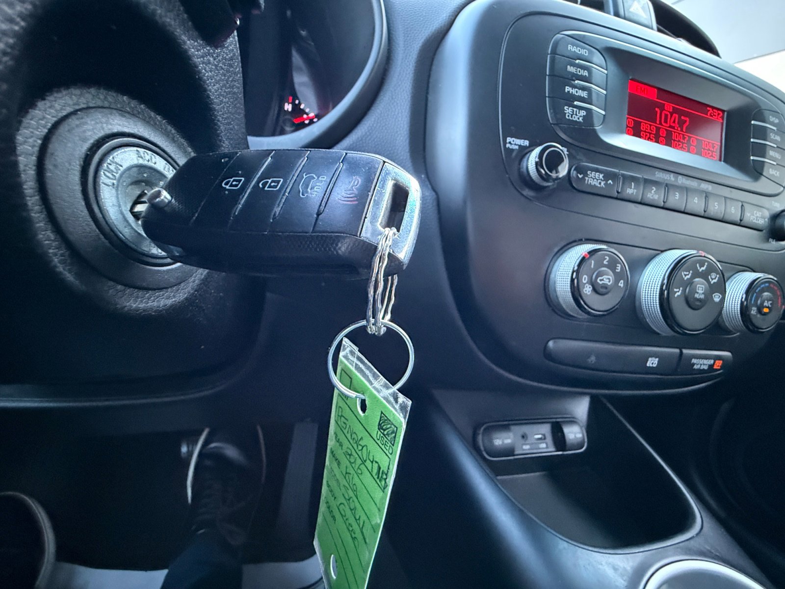 Used 2015 Kia Soul + image 30