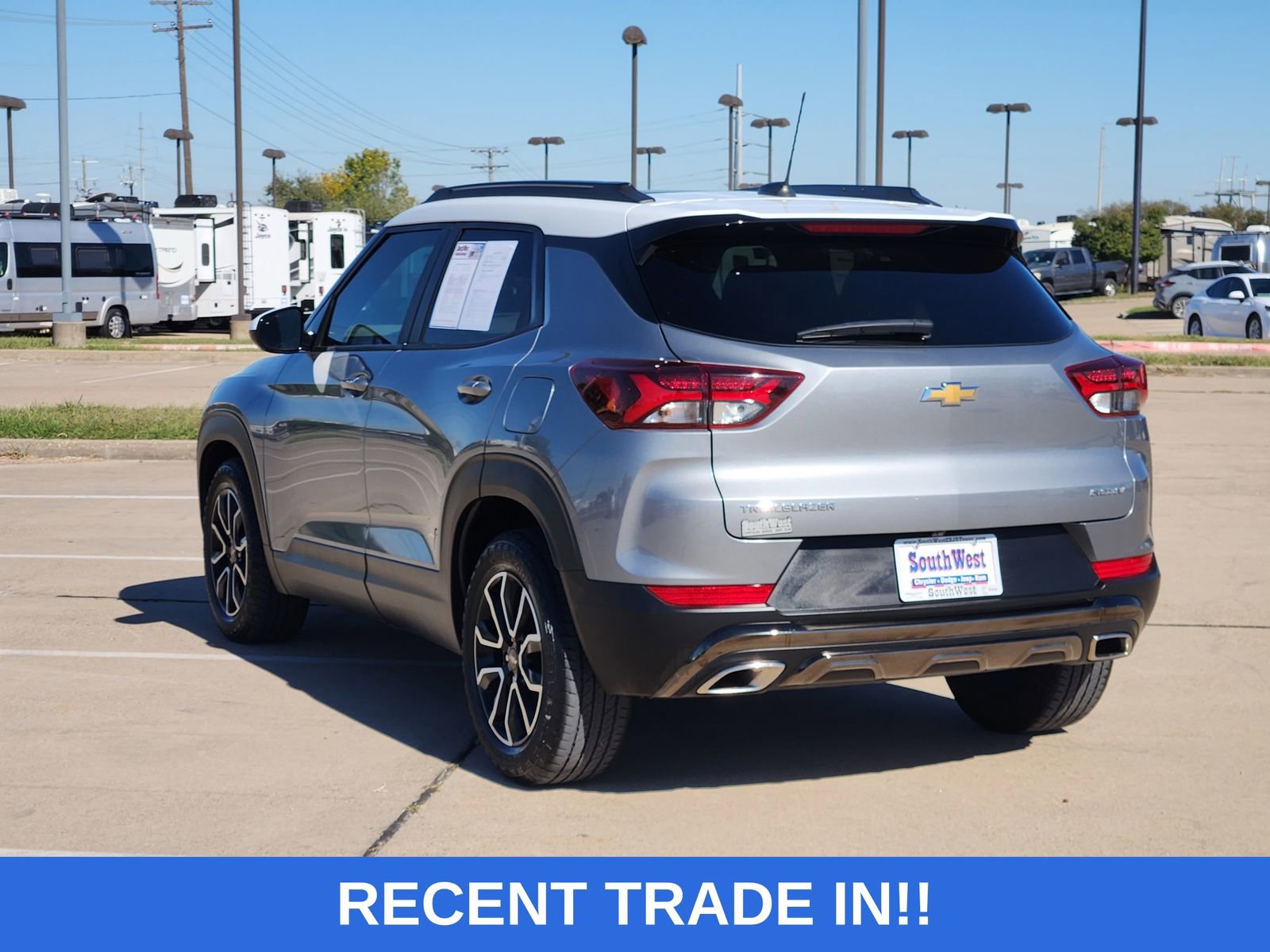 Used 2023 Chevrolet TrailBlazer ACTIV w/ Sun and Liftgate Package image 4