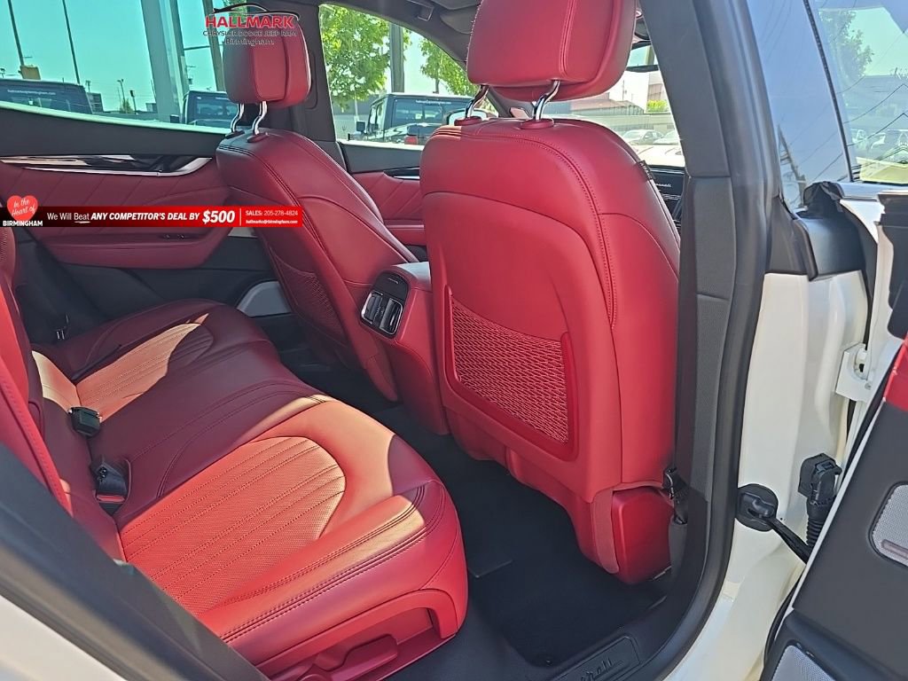 Used 2022 Maserati Levante GT image 20