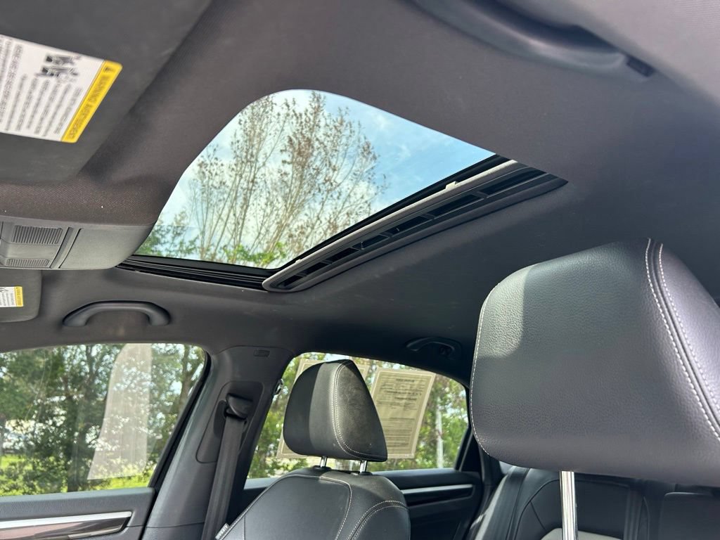 Used 2018 Volkswagen Passat 3.6 FWD image 23