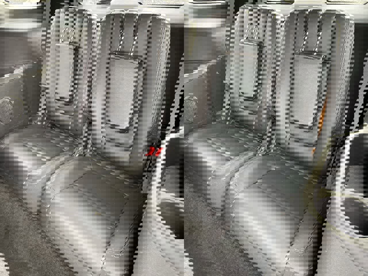 Used 2014 Ford Explorer XLT w/ Equipment Group 202A image 18