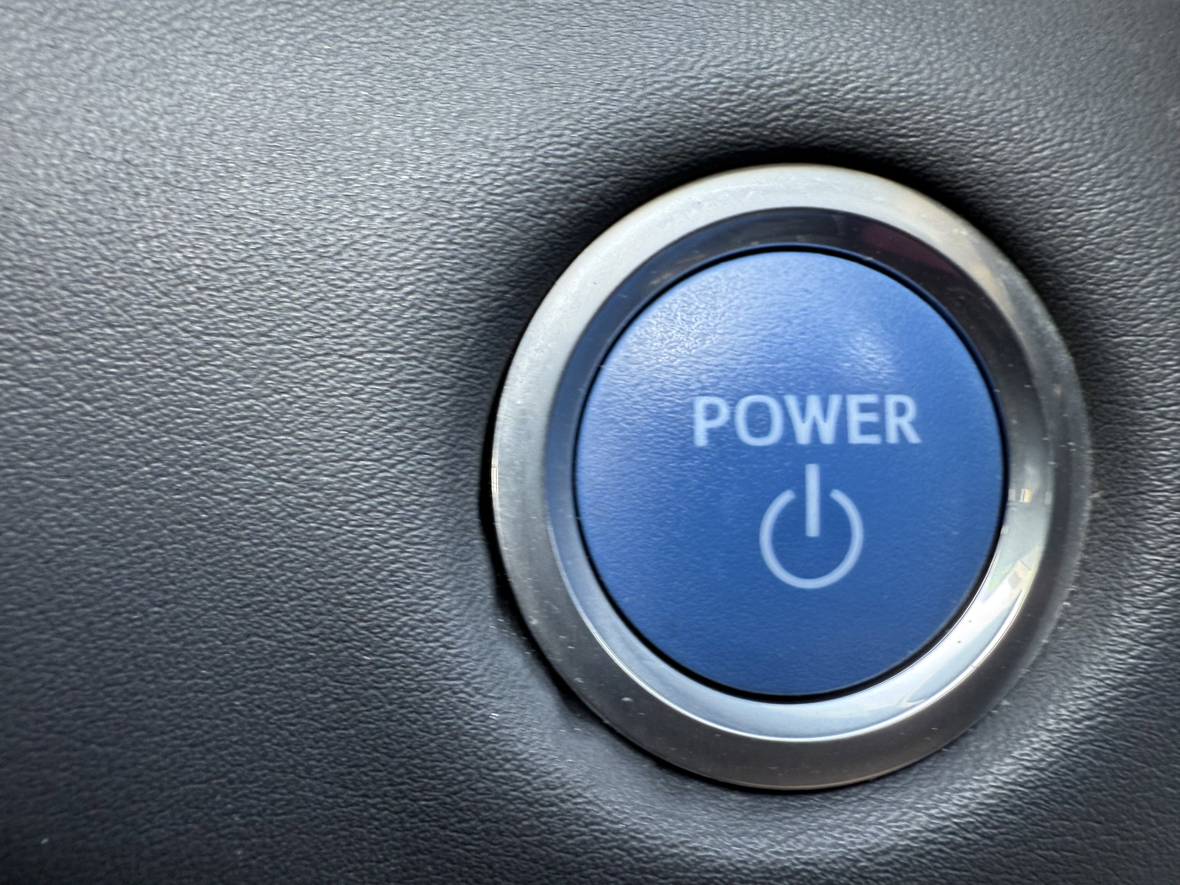 Used 2020 Toyota Highlander XLE image 16