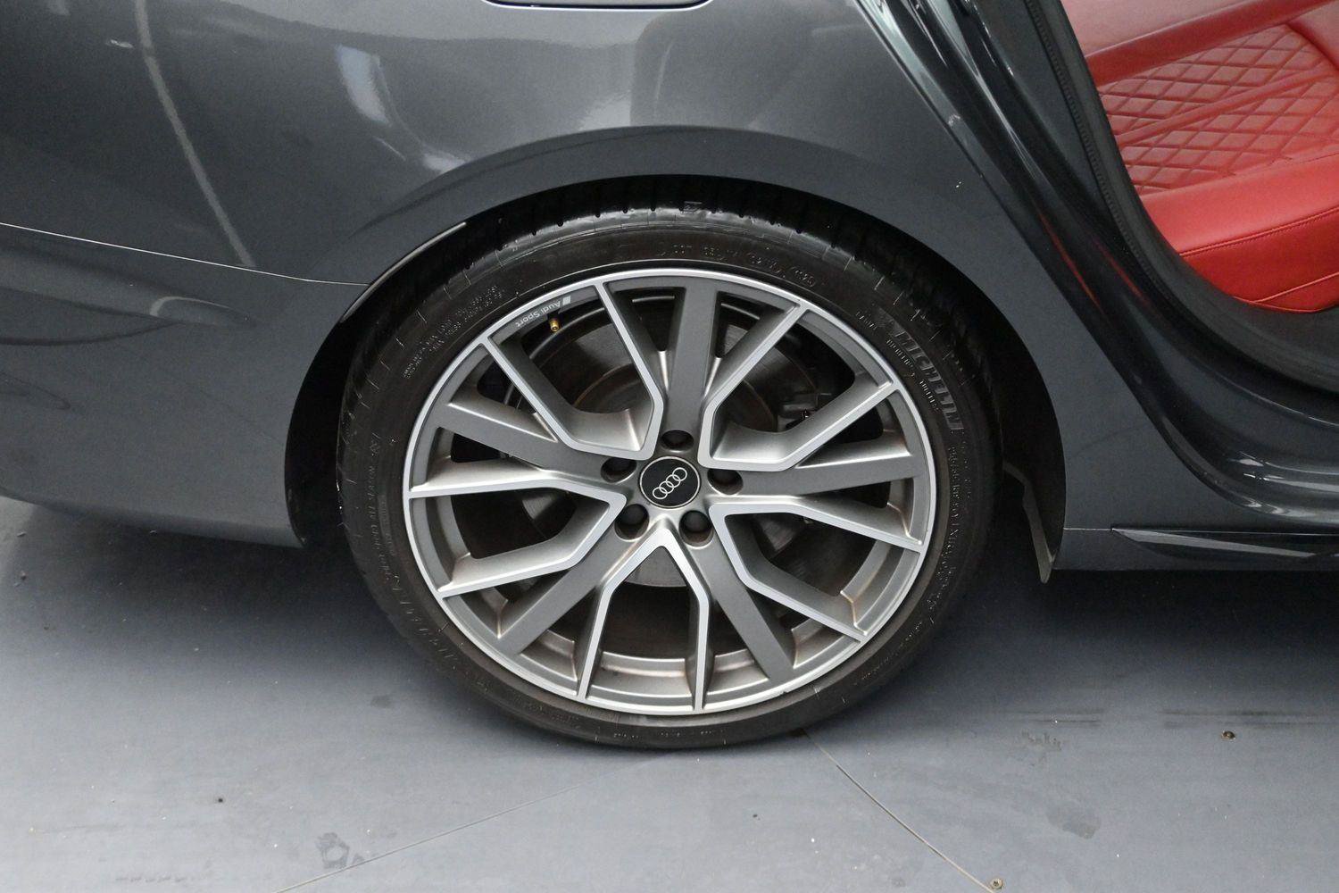 Used 2024 Audi S4 Premium Plus w/ Premium Plus Package AWD/4WD image 37