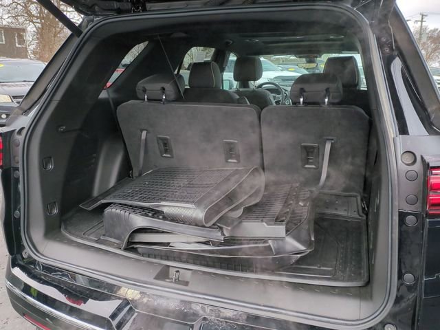 Certified 2023 Chevrolet Traverse Premier w/ LPO, Floor Liner Package image 27