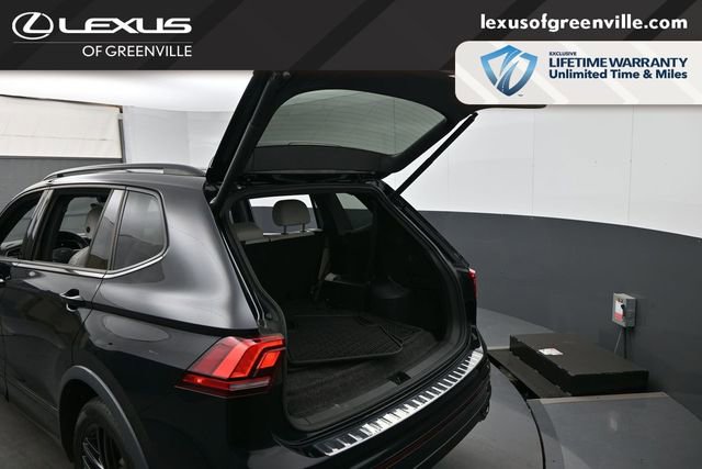 Used 2022 Volkswagen Tiguan SE R-Line FWD image 27