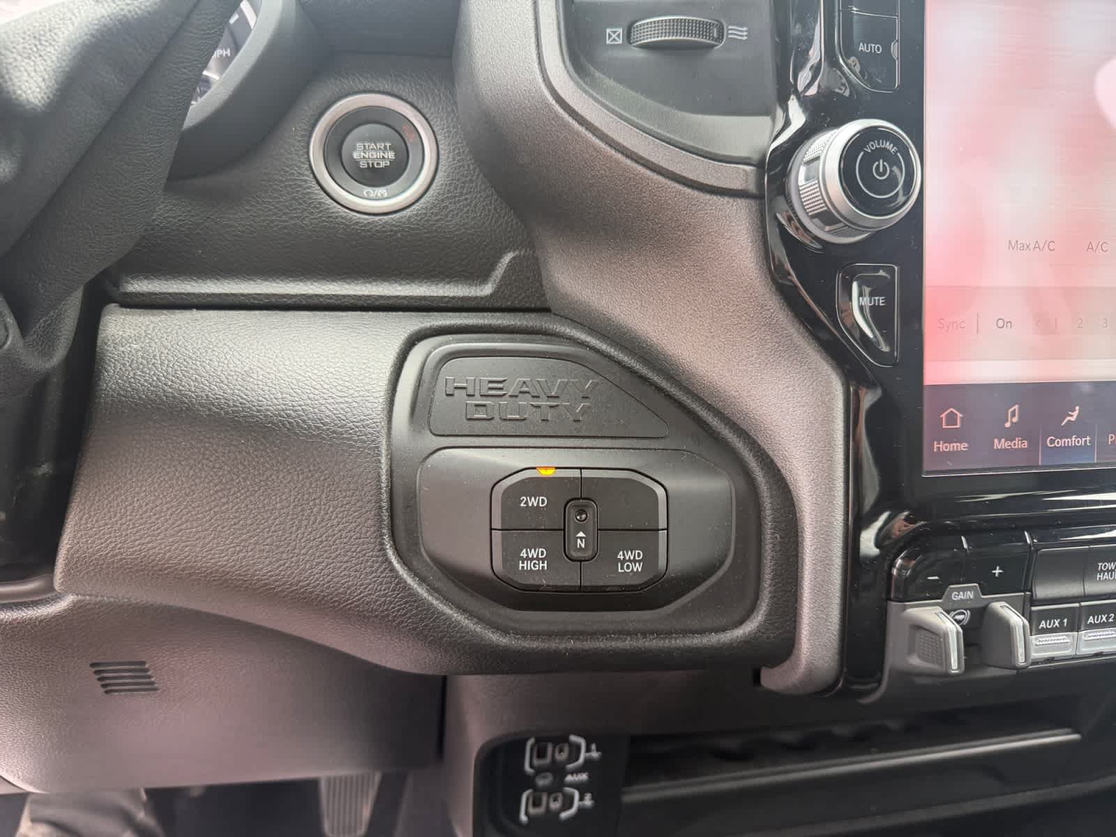 Used 2026 RAM 3500 Tradesman AWD/4WD image 32