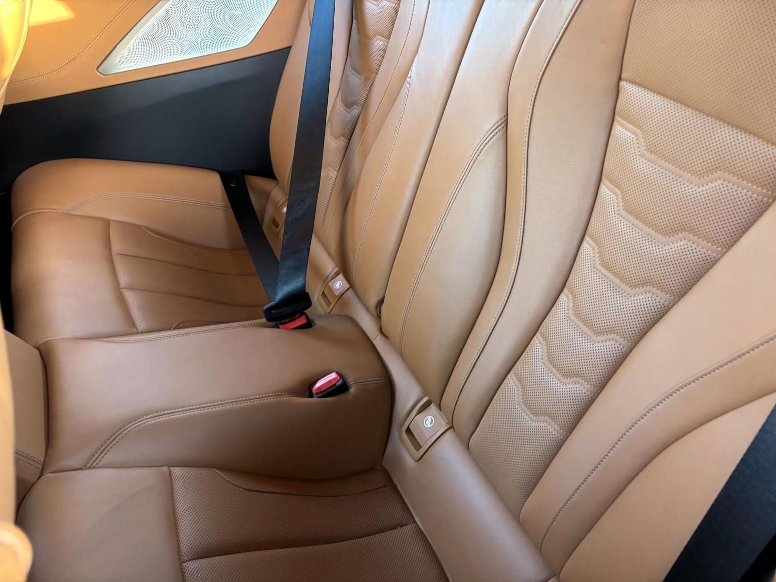 Used 2023 BMW M850i xDrive Convertible image 26