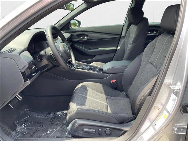 Used 2025 Honda Accord Sport image 10
