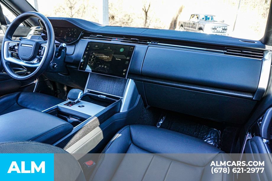 Used 2024 Land Rover Range Rover SE image 23