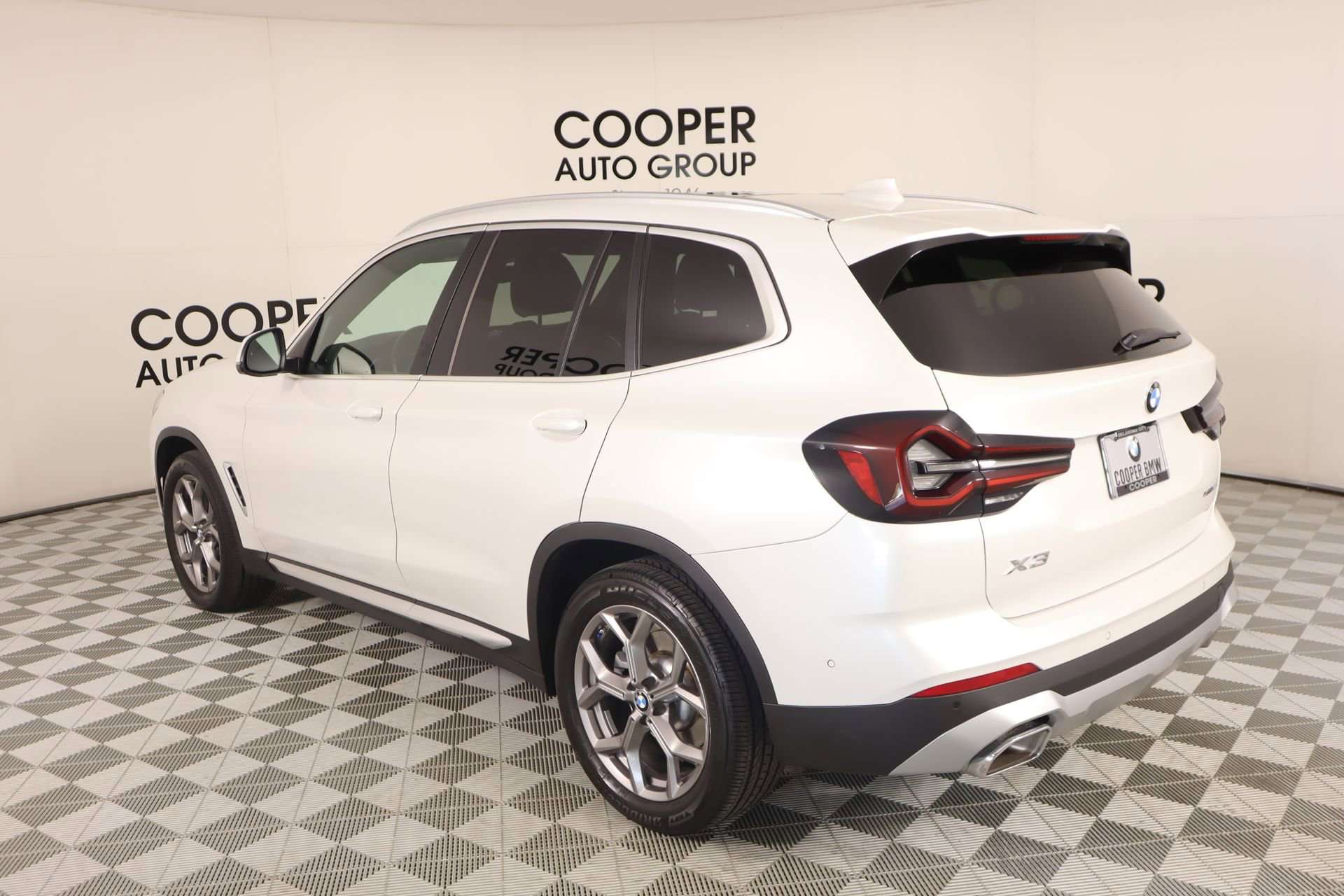 Used 2024 BMW X3 xDrive30i w/ Premium Package AWD/4WD image 24