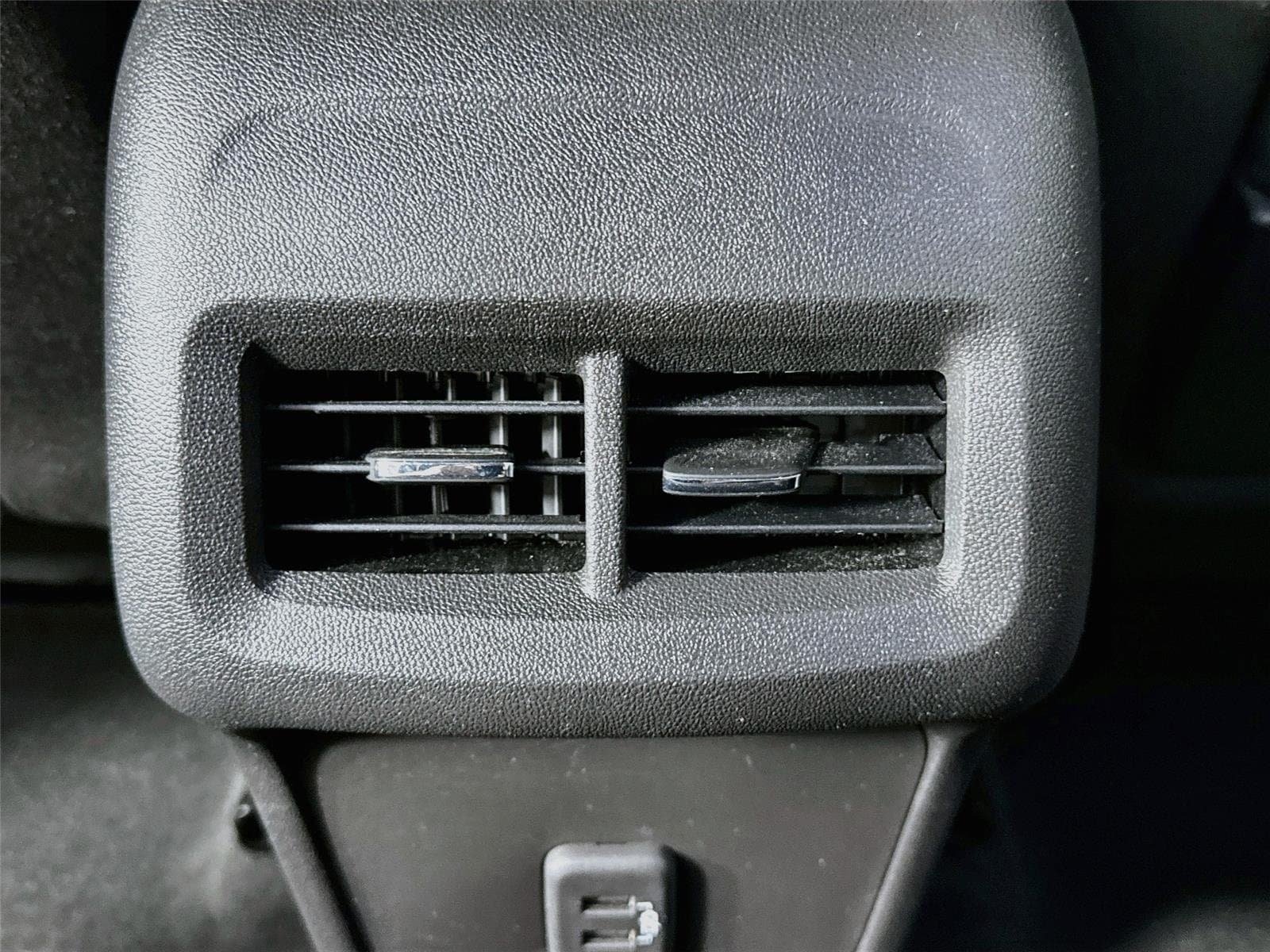 Used 2023 GMC Terrain SLE w/ Driver Convenience Package FWD image 25
