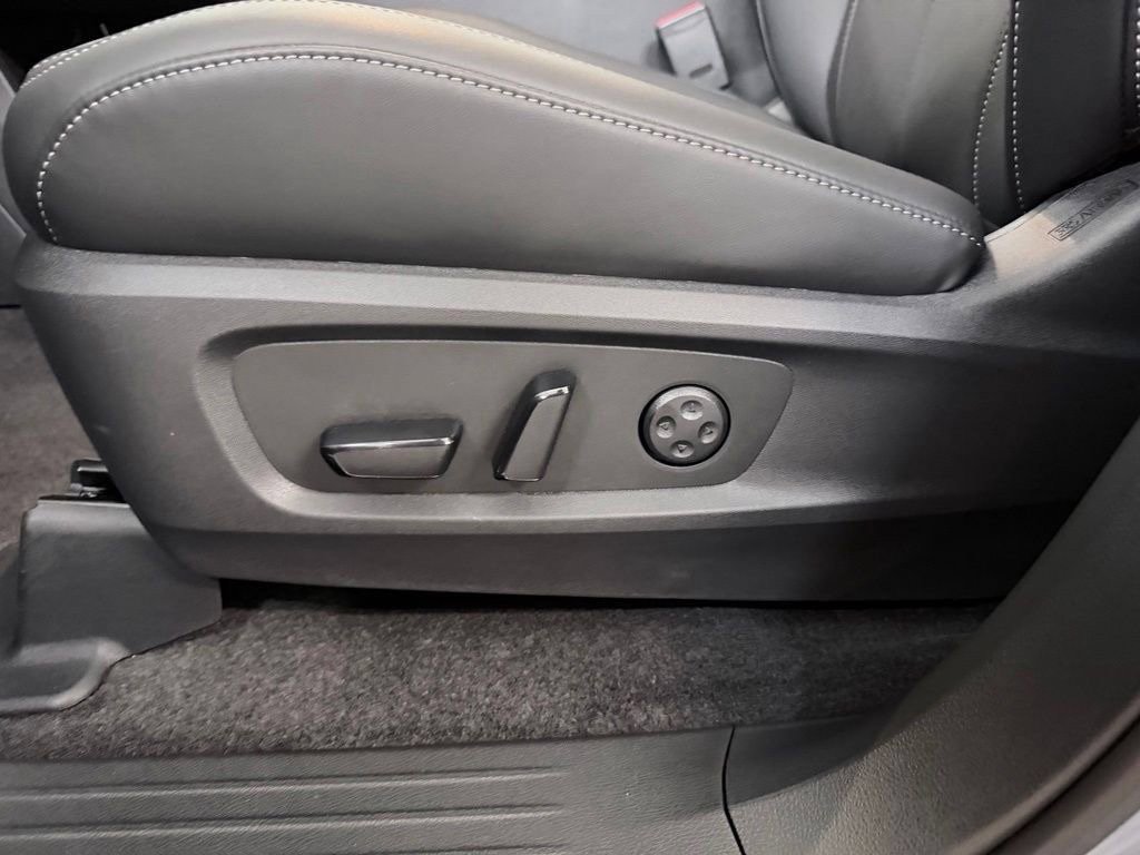 New 2027 INFINITI QX60 Luxe w/ Cargo Package FWD image 13
