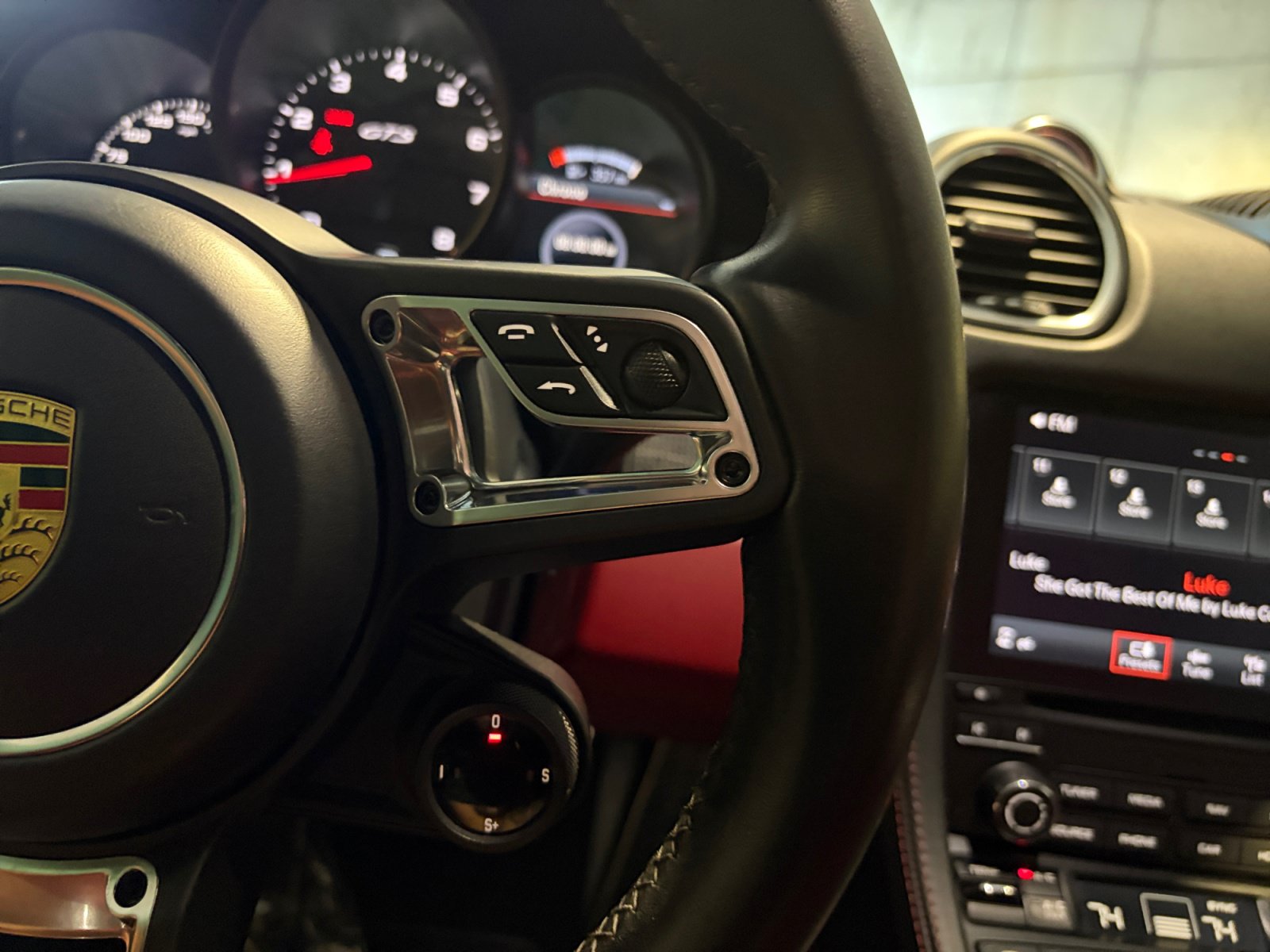 Certified 2018 Porsche 718 Boxster GTS RWD image 38
