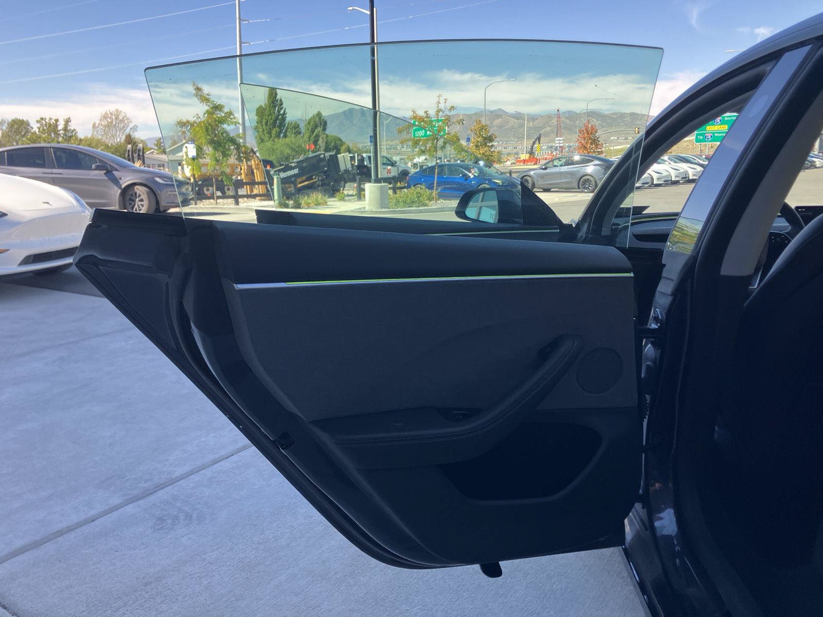 Used 2025 Tesla Model 3 Long Range RWD image 16